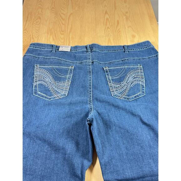 NWT Lane Bryant Genius Fit Bootcut Jeans size 28 medium wash Plus Size - Picture 4 of 8